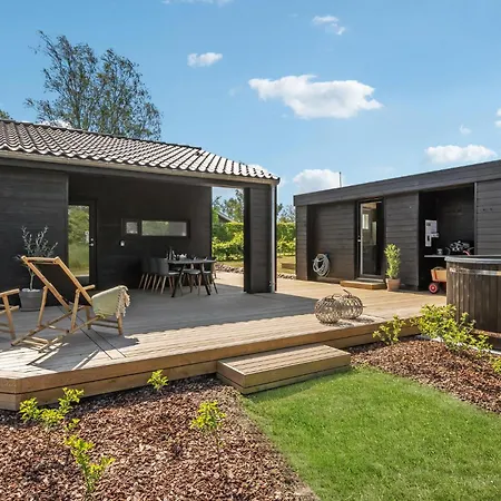 3 Bedroom Gorgeous In Nyaraló Hadsund