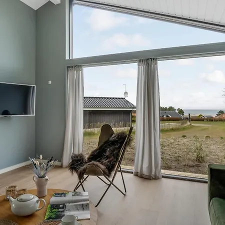 Awesome Home In Hadsund With Wifi